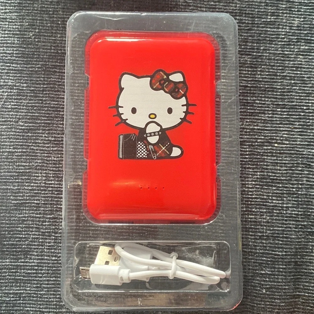 Hello Kitty Portable Powerbank Charger 2600mah